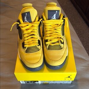 Jordan Sneakers in Yellow and Black